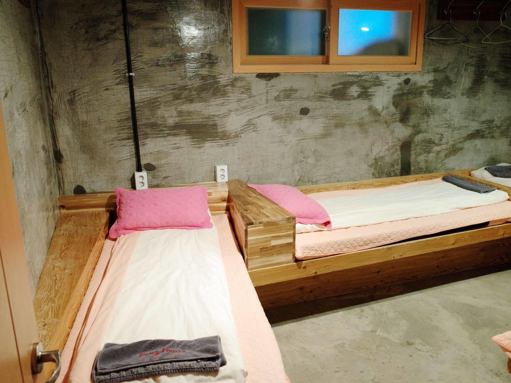بيت شباب Bong Backpackers سيول المظهر الخارجي الصورة
